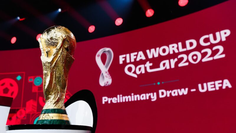 Trophée de la Coupe du Monde de la FIFA™, une coupe qui vaut de l