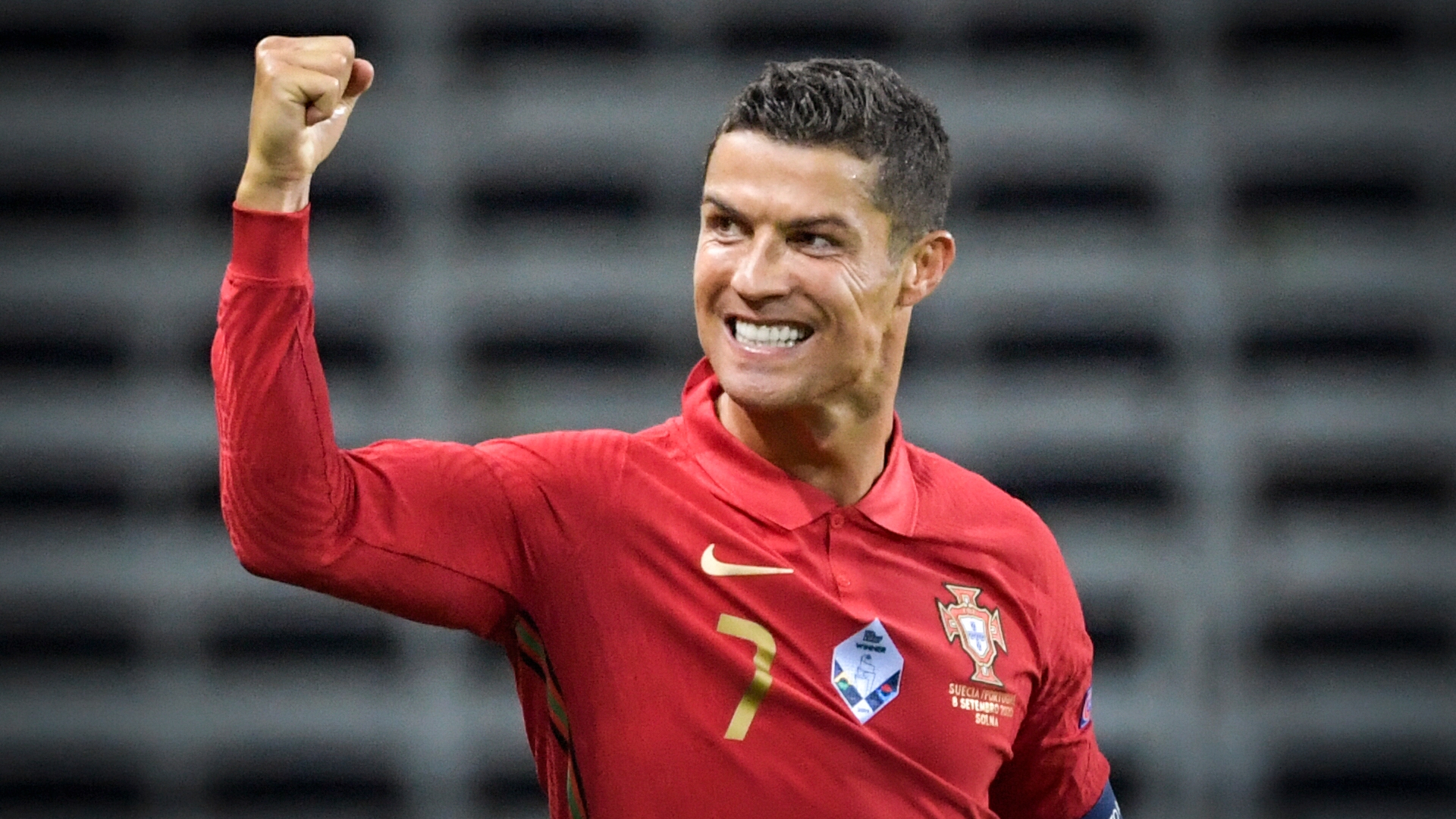 Football Angleterre - Ang : Casemiro retient Cristiano Ronaldo par le  maillot - Foot 01